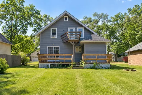 Exterior - 719 5th Ave NW, Faribault, MN 55021 photo 2 of 6