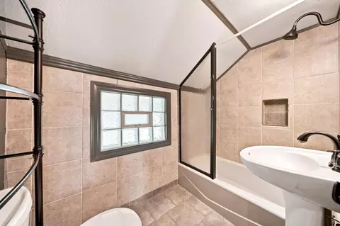 Bath - 719 5th Ave NW, Faribault, MN 55021 photo 2 of 2