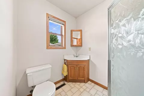 Bath - 719 5th Ave NW, Faribault, MN 55021 photo 1 of 2