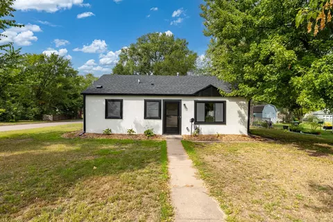 3401 Quail Ave N, Crystal, MN 55422