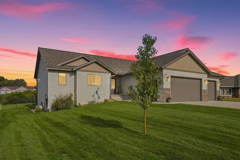 1326 Faith Hill Dr SW, Alexandria, MN 56308