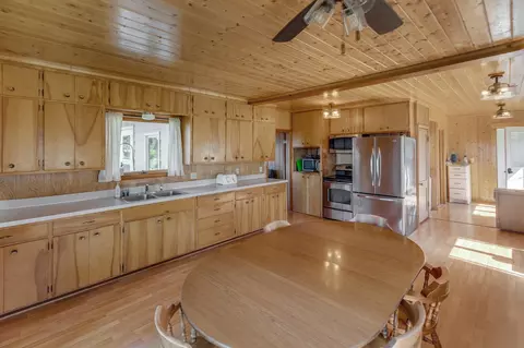 Kitchen - 4055 Forseman Point Dr NW, Hackensack, MN 56452 photo 2 of 4