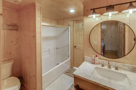 Bath - 4055 Forseman Point Dr NW, Hackensack, MN 56452 photo 1 of 3