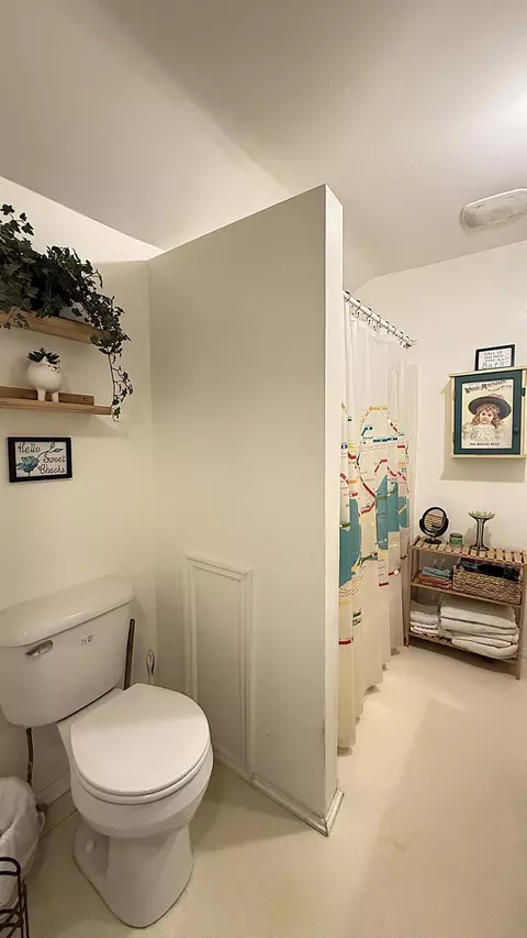 Bath - 905 210th Ave SW, Appleton, MN 56208 photo 3 of 3