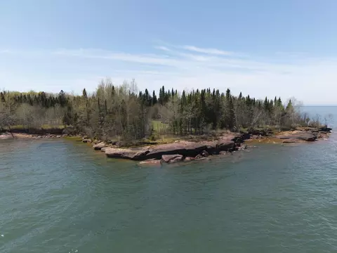 84 Nnn Quarry Point Rd, Port Wing, WI 54865