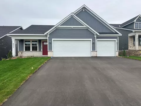 8827 63rd St S, Cottage Grove, MN 55016