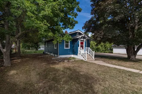 616 Lake St, Alexandria, MN 56308