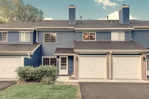 1775 Donegal Dr #2, Woodbury, MN 55125