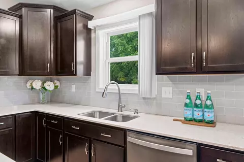 Kitchen - 1515 138th St E, Rosemount, MN 55068 photo 4 of 5
