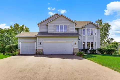 6814 Wildflower Dr S, Cottage Grove, MN 55016