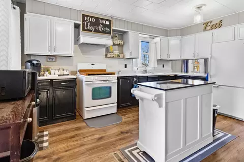 Kitchen - 22379 519th Ln, Mcgregor, MN 55760 photo 1 of 3