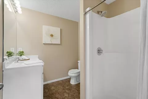Bath - 63 Brighton Path, Hudson, WI 54016 photo 1 of 2