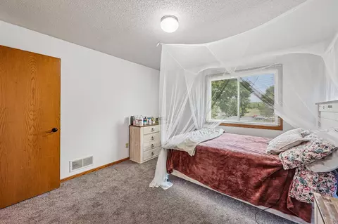 Bedroom - 8420 S Pond Trl, Champlin, MN 55316 photo 4 of 5