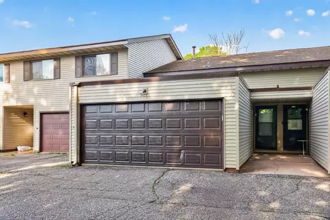 9091 207th St W, Lakeville, MN 55044