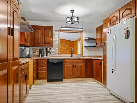 Kitchen - 33733 Co Hwy 35, Dent, MN 56528 photo 1 of 1