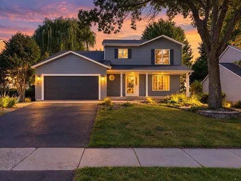 8818 Belvedere Dr, Eden Prairie, MN 55347