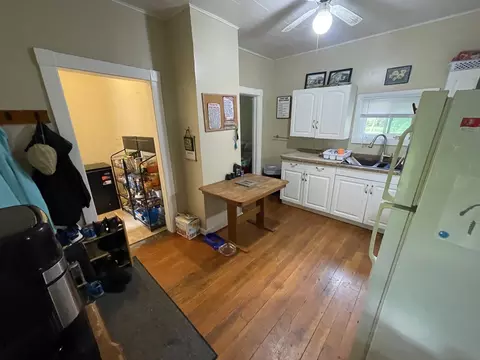 Kitchen - 405 Central Ave S, Mapleton, MN 56065 photo 3 of 3