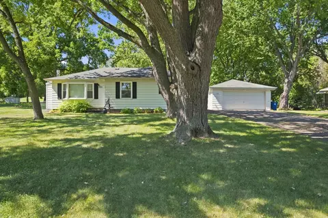 125 Hackberry Hl, Orono, MN 55356