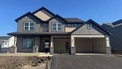 642 Sierra Pkwy, Waconia, MN 55387