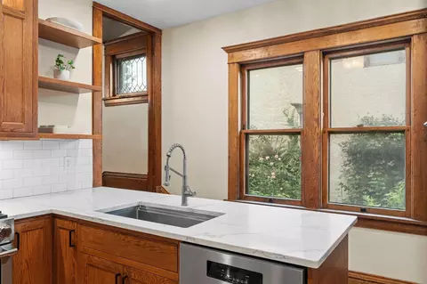 Kitchen - 3209 Columbus Ave, Minneapolis, MN 55407 photo 4 of 8