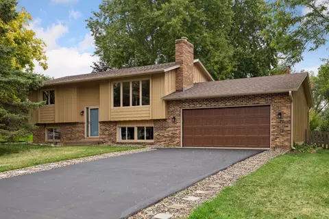 11315 40th Ave N, Plymouth, MN 55441