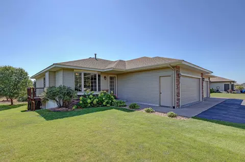 1541 Sequoia Ln, New Richmond, WI 54017