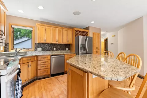 Kitchen - 6179 Edmonton Rd, Baxter, MN 56425 photo 2 of 2