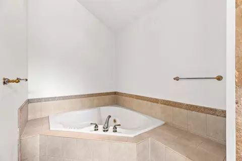 Bath - 6179 Edmonton Rd, Baxter, MN 56425 photo 4 of 7