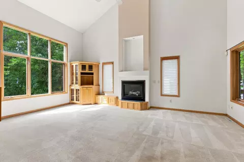 Living - 6179 Edmonton Rd, Baxter, MN 56425 photo 16 of 17