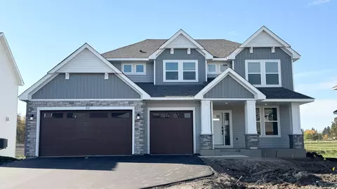 657 Sierra Pkwy, Waconia, MN 55387