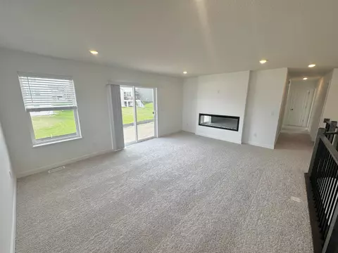 1910 Dogwood Ct, Carver, MN 55315