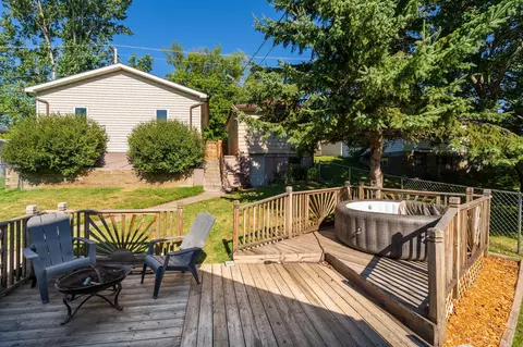 Exterior - 4125 W 6th St, Duluth, MN 55807 photo 6 of 7