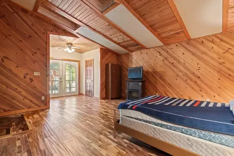 Bedroom - 200 N Park St, Hendricks, MN 56136 photo 8 of 11
