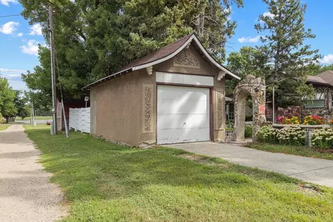 Exterior - 200 N Park St, Hendricks, MN 56136 photo 31 of 55