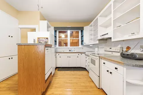 Kitchen - 200 N Park St, Hendricks, MN 56136 photo 1 of 4