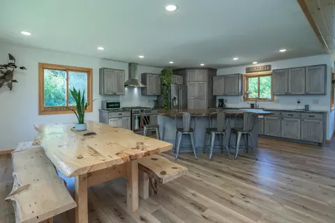 Dining - 4175 County 71 NW, Hackensack, MN 56452 photo 1 of 2