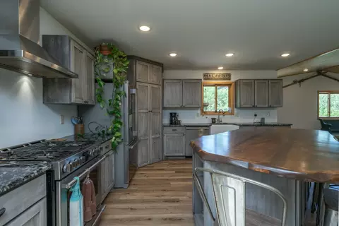 Kitchen - 4175 County 71 NW, Hackensack, MN 56452 photo 2 of 4