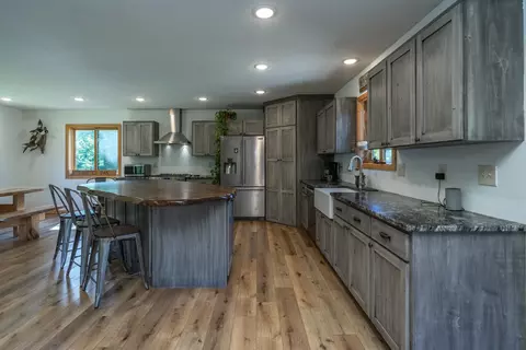 Kitchen - 4175 County 71 NW, Hackensack, MN 56452 photo 3 of 4