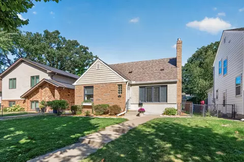 1371 Eleanor Ave, Saint Paul, MN 55116