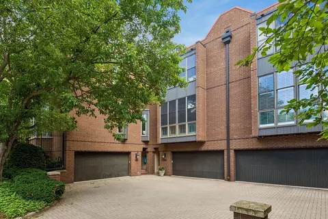 1220 Mount Curve Ave, Minneapolis, MN 55403