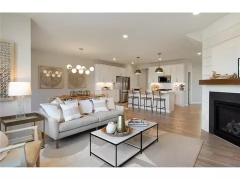 17978 Genoa Dr, Lakeville, MN 55044