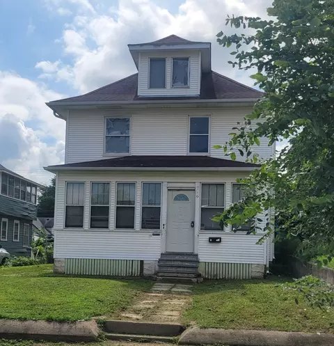 716 Rose Ave E, Saint Paul, MN 55106