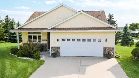 300 Ashley Ct, Alexandria, MN 56308