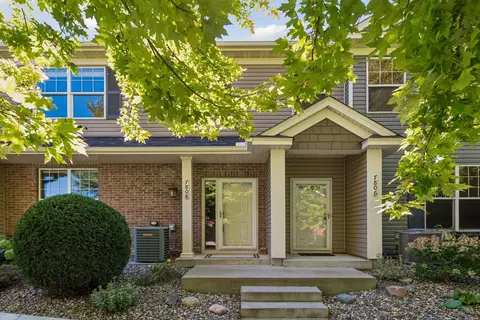 7808 Madelyn Creek Dr, Victoria, MN 55386