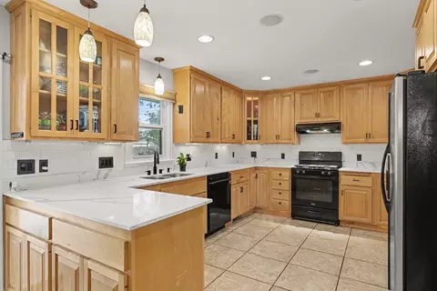 6550 81st St S, Cottage Grove, MN 55016