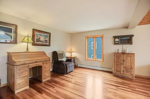 Living - 616 8th St SW, Faribault, MN 55021 photo 6 of 9