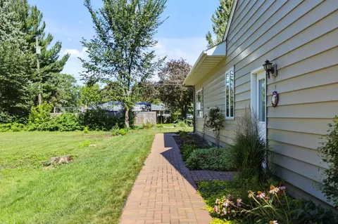Exterior - 616 8th St SW, Faribault, MN 55021 photo 14 of 15
