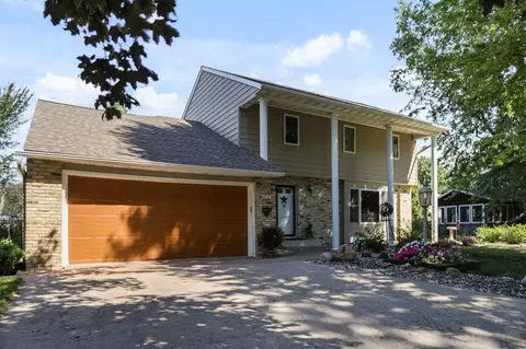 Exterior - 616 8th St SW, Faribault, MN 55021 photo 2 of 15