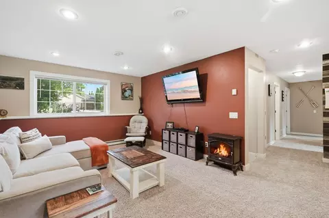 Living - 712 Sunset St, Buffalo, MN 55313 photo 3 of 3