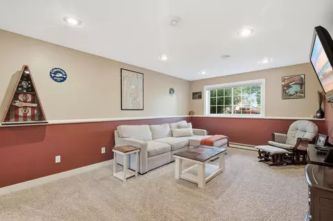 Living - 712 Sunset St, Buffalo, MN 55313 photo 2 of 3